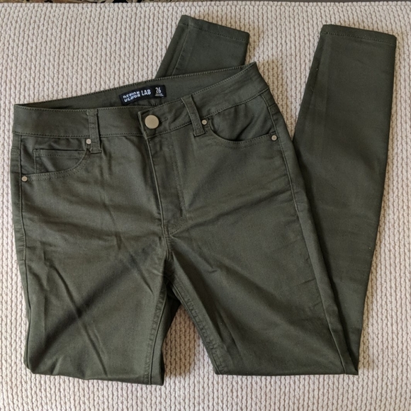 Design Lab Lord & Taylor Denim - Design Labs Skinny Jeans